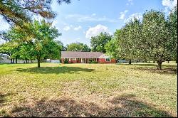 13 Del Rancho Lane, Shawnee OK 74804