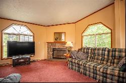 14 Stinedurf Rd, Shenango Twp - Mer PA 16159