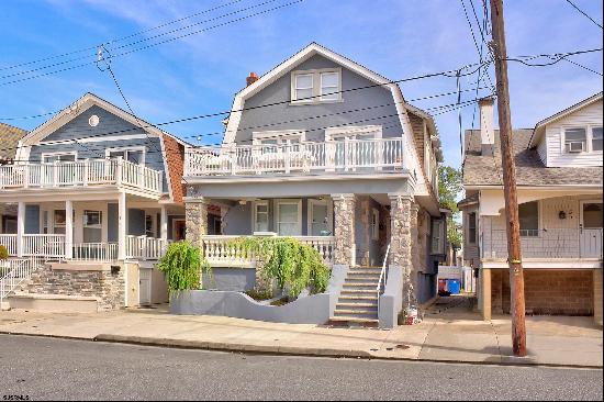 7 N Surrey Ave, Ventnor NJ 08406