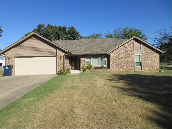 2401 Sheila Lane, Seminole OK 74868