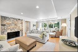 6 Lambert Lane, Falmouth MA 02540