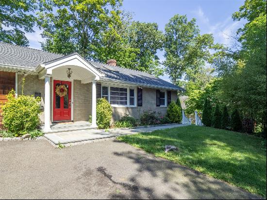 74 Lakeview Avenue, New Canaan CT 06840