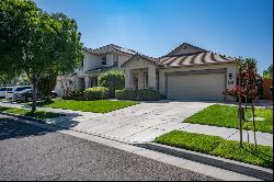 1149 Bellflower Way, Los Banos CA 93635