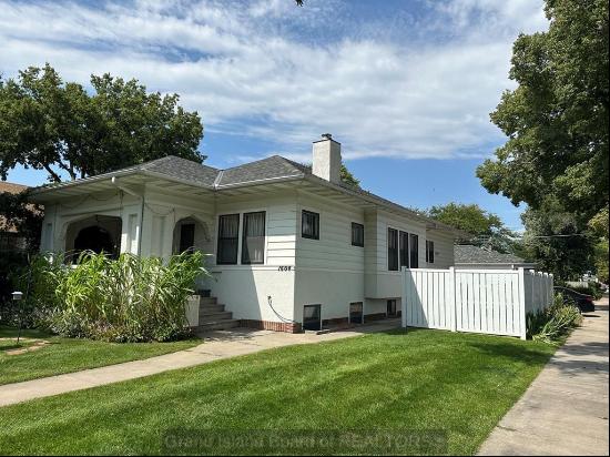 1604 W Division St, Grand Island NE 68803