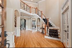 Stunning Estate Home in sought after Creekstone Estates!