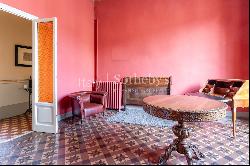 Elegant apartment in a prestigious building in Lucca