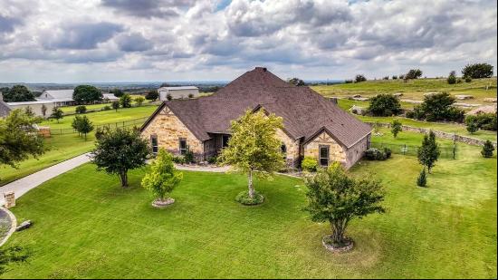 240 Pinnacle Peak Lane, Weatherford TX 76087