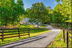 Authentic Southern Living in the Heart of Milton Horse Country