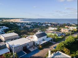 House with Stunning Views of Playa Brava and the Ocean