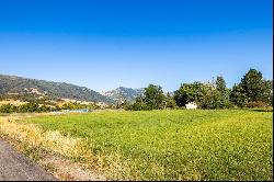 .93 acre lot in the heart of Eden. Boasting breathtaking views