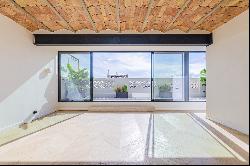 Spectacular penthouse with stunning views of the Sagrada Familia