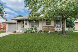 566 Bondstone Drive, Dallas TX 75218