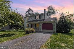 328 Sun Valley Drive, Leola PA 17540