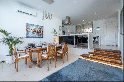 Contemporary Semi Detached Villa