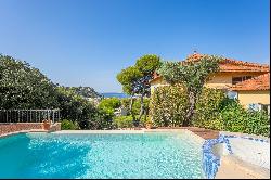 Cassis - Exceptional Bastide with Sea, Castle, and Village Views