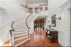 2 Mowbray Lane North, Cold Spring Harbor, NY 11724