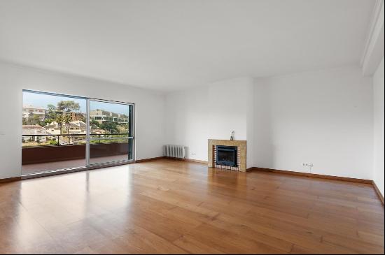 4 Bedroom Apartment, Cascais