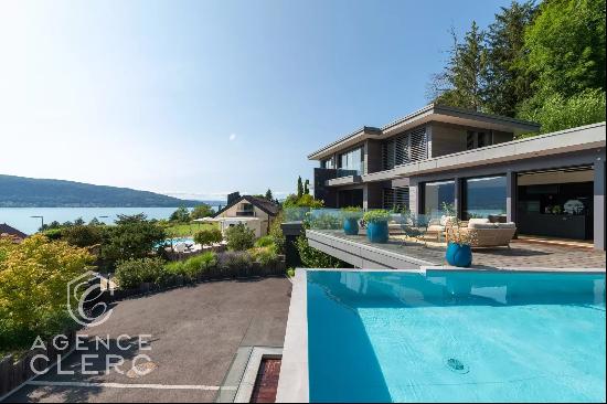 VEyrier du Lac, architect house, superb view of the lake