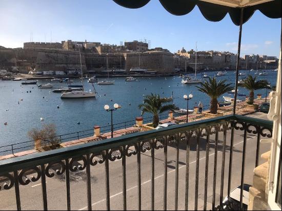 Kalkara Apartment