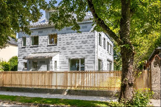 Exclusively renovated family home in a top location: historic charm meets modern living c