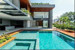 Contemporary mansion with 5 suites and Aurora Grei design in Alphaville Barra