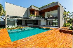 Contemporary mansion with 5 suites and Aurora Grei design in Alphaville Barra