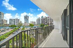 600 Parkview Dr, #510, Hallandale Beach, FL