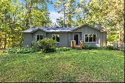 Serene Home for Practical Living just 11 minutes to Great Barrington 