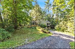 Serene Home for Practical Living just 11 minutes to Great Barrington 