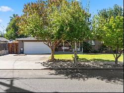  Charming 4-Bedroom Home with Modern Upgrades and Backyard Oasis