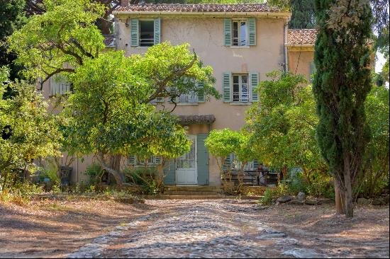 Vente - Maison Toulon (La Serinette) - 1a 768a 000a 