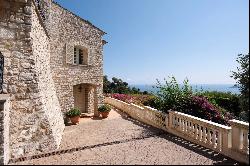 Beautiful historic property, less than 10 minutes from Monaco