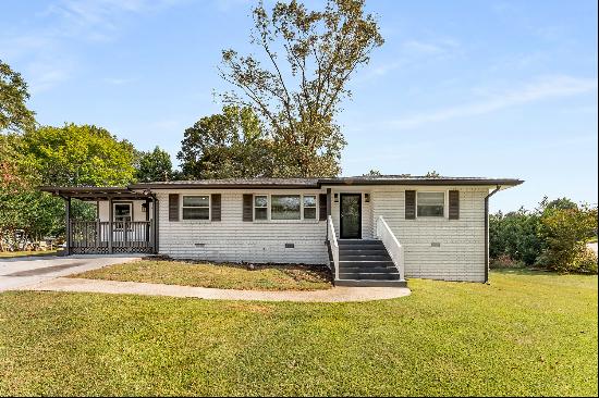 Brick Ranch Home Near Downtown Smyrna