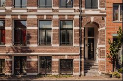 Charming and Luxuriously Renovated Apartment in Oosterparkbuurt Amsterdam