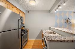 2 Bed / 2 Bath Condo in Hell's Kitchen