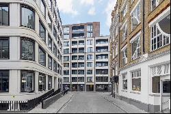 Two-bedroom apartment in exclusive Fitzrovia with excellent amenities