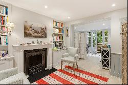 A superb five bedroom Chelsea townhouse close by to Sloane Square