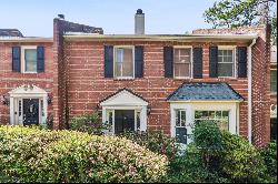 Stylish Townhome in a Prime North Buckhead Location