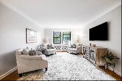 Large, Sunny, Quiet Move In Ready Scarsdale Manor Unit