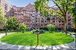 Large, Sunny, Quiet Move In Ready Scarsdale Manor Unit