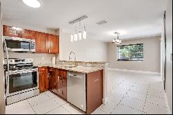 272 NW 118th Dr, Coral Springs, FL