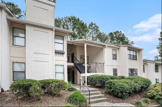 Beautifully Updated Condo in Sandy Springs