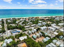 Renovated Florida Cottage Steps From Beach And Gulf Place