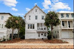 Renovated Florida Cottage Steps From Beach And Gulf Place