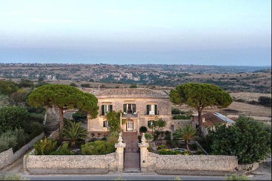 Historic patrician villa with pool and panoramic view