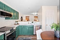 Remodeled Luxury Condo in Winghaven