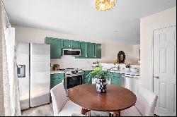 Remodeled Luxury Condo in Winghaven