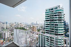 HQ Thonglor by Sansiri