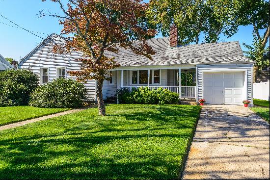 63 Woodbury Way,Syosset, NY, 11791