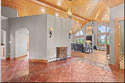 Amazing turn key artisan mountain home with panoramic views!